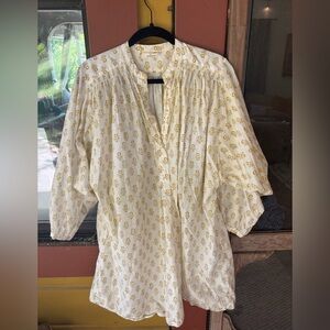 Doen Cream and Gold Patterned Blouse